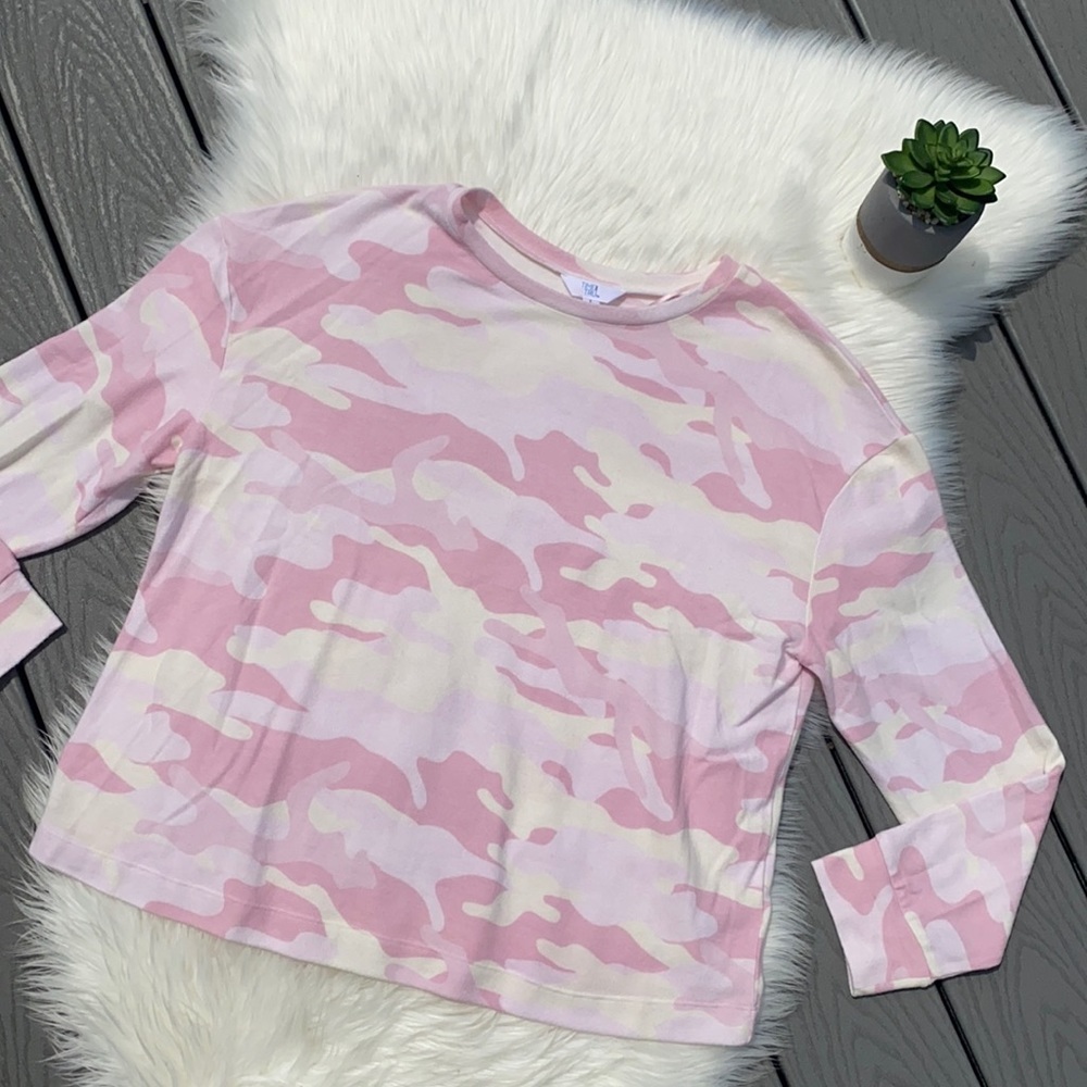 Time and Tru pink camo long sleeve top